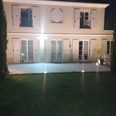 Luminary Night Suite Montévrain Exterior photo